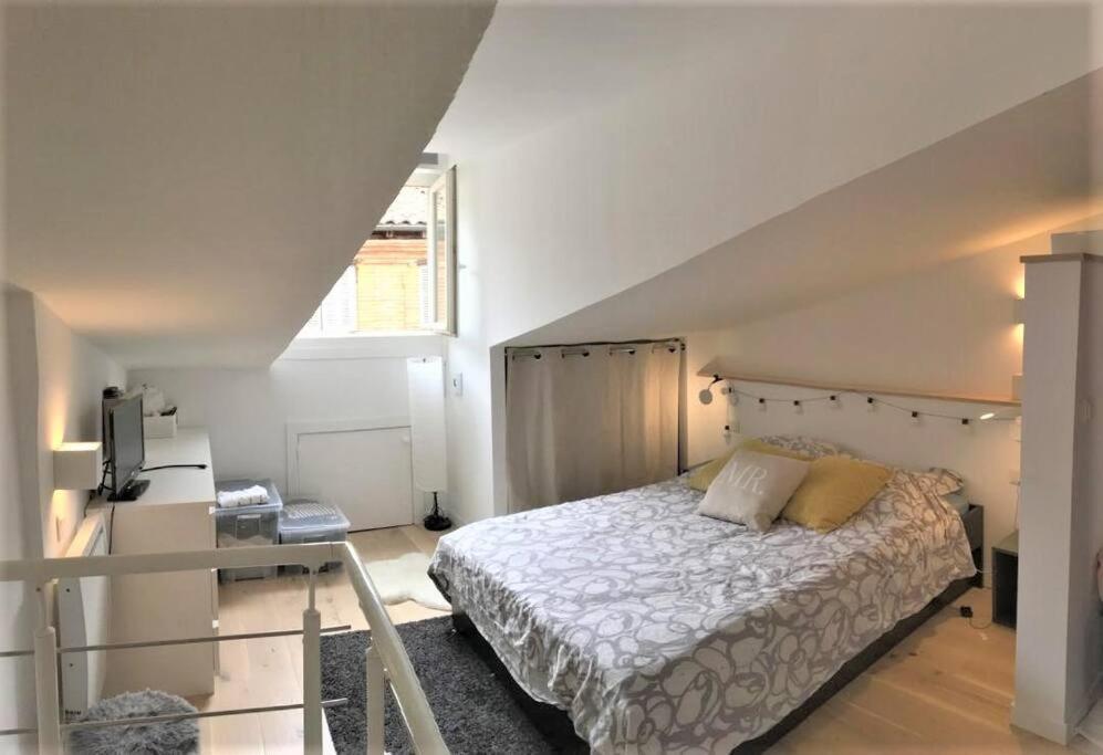 Appartement Duplex Aux Carmes à Toulouse Extérieur photo